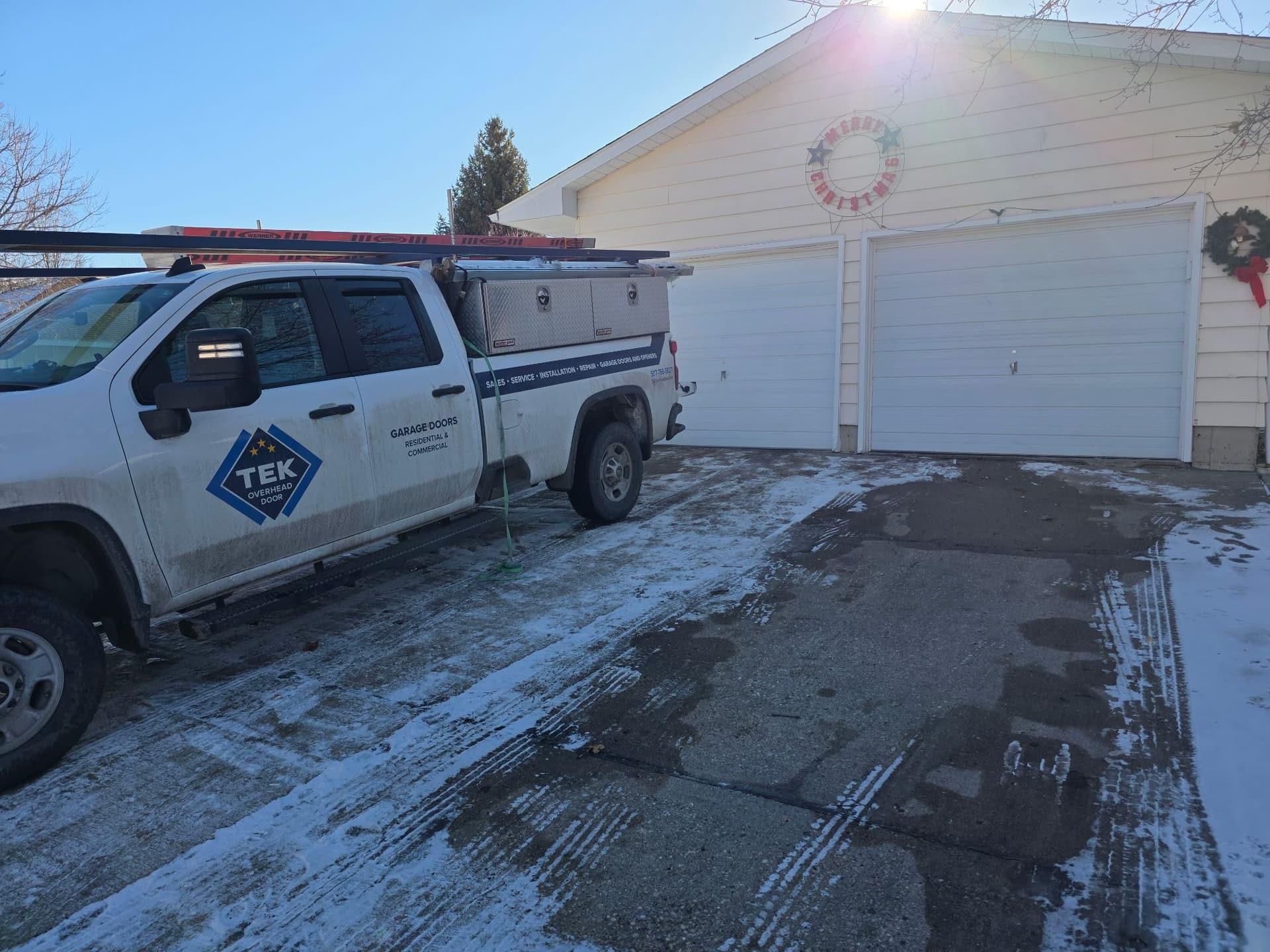 Gallery photos for Bronze Garage Doors with Windows by Tek Overhead Door LLC: Image #2