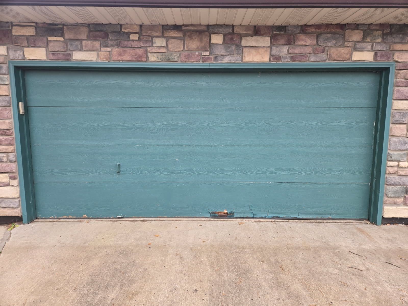 Gallery photos for Garage Door Upgrade for Enhanced Security and Style: Image #2